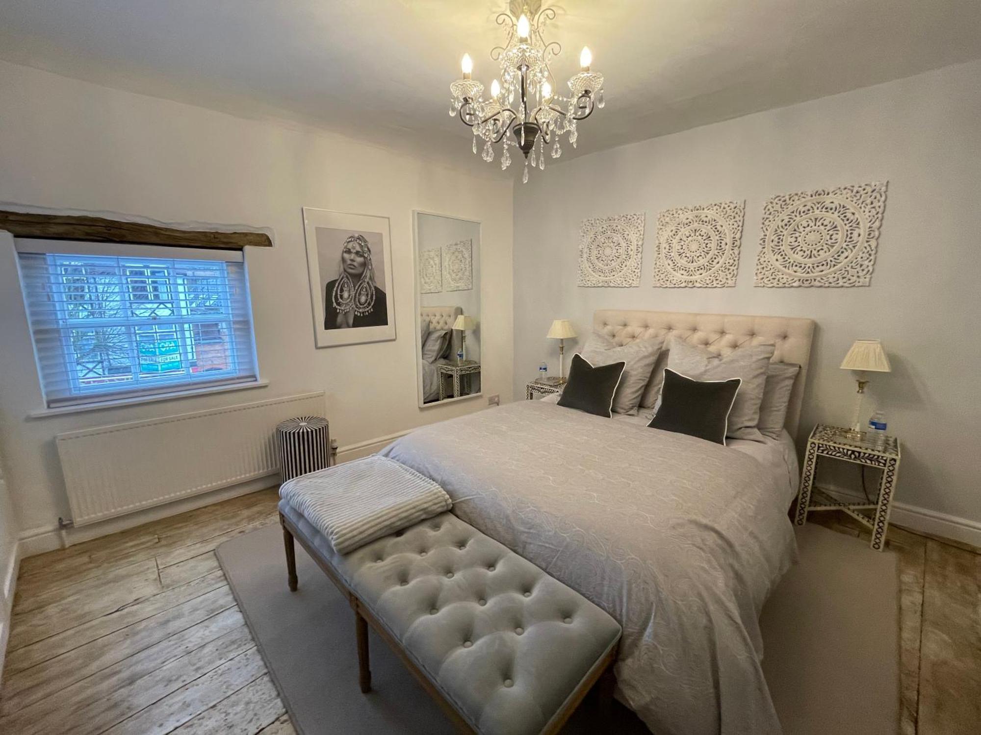 Entire Georgian Luxury Home - 3 Storey- High St Henley-In-Arden -Two Bedrooms-Sleeps 4 Exterior foto